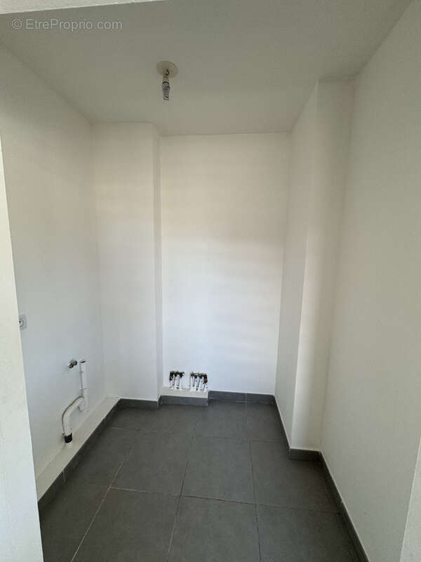 Appartement type T2 secteur Montabo - photo 5