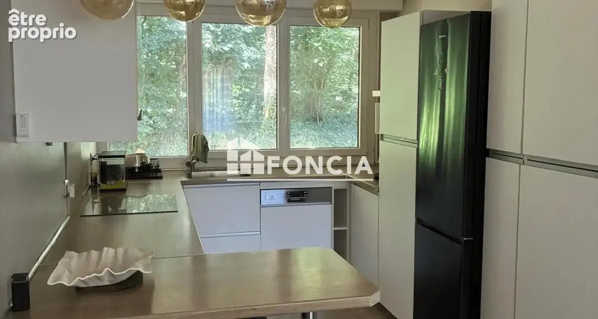 Appartement T4 102 m2, rénové dans un cadre privilégié à ETIOLLES avec PISCINE ET TERRAINS DE TENNIS - photo 5
