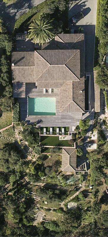 Maison à MANDELIEU-LA-NAPOULE