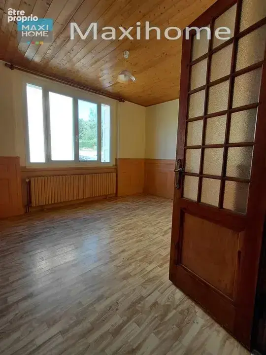 Maison familiale lumineuse avec jardin et fort potentiel - photo 3