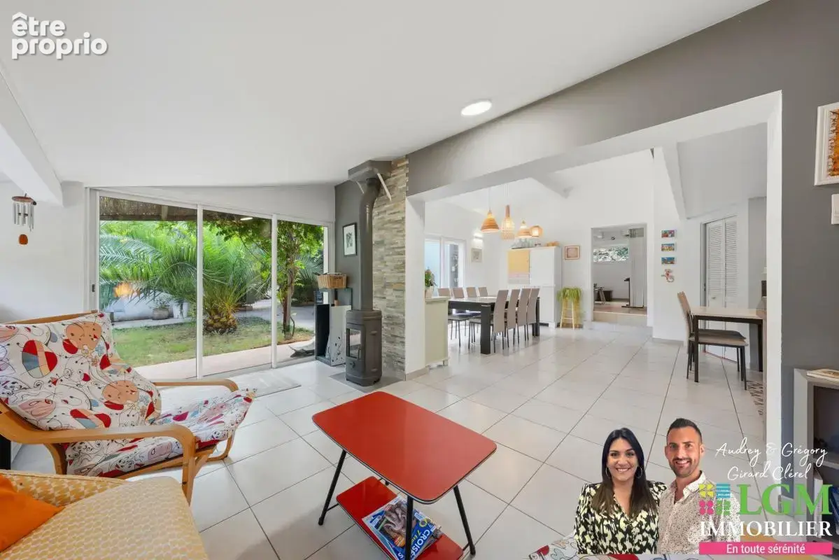 Une maison familiale aux allures de maison de vacances, nichée dans un écrin de verdure - photo 5