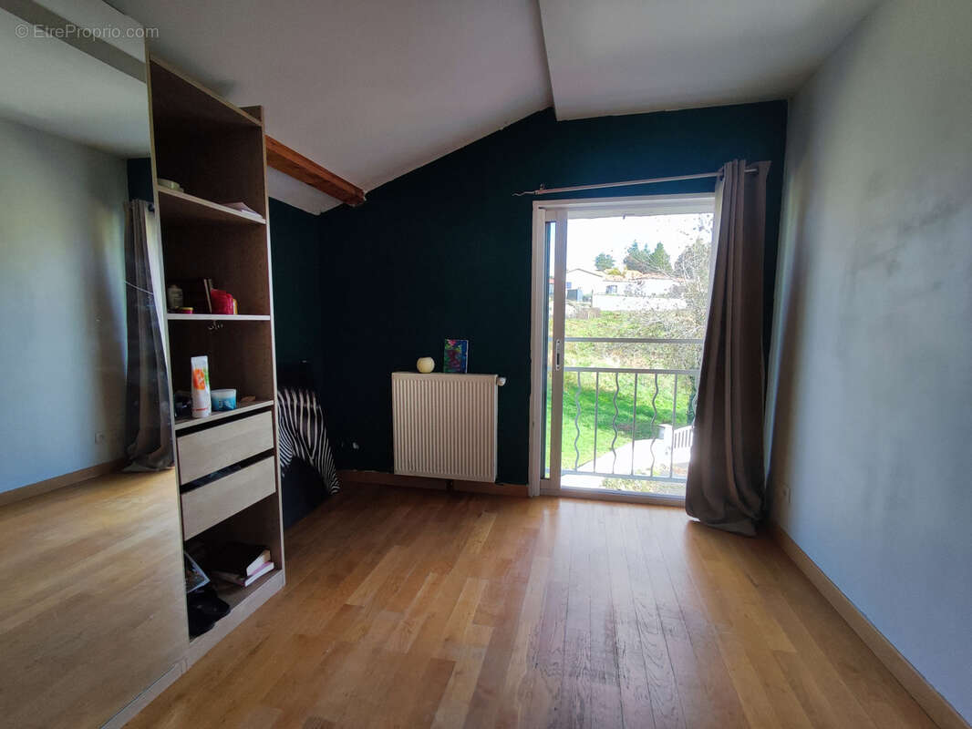 Maison à LA CHAPELLE-D'AUREC