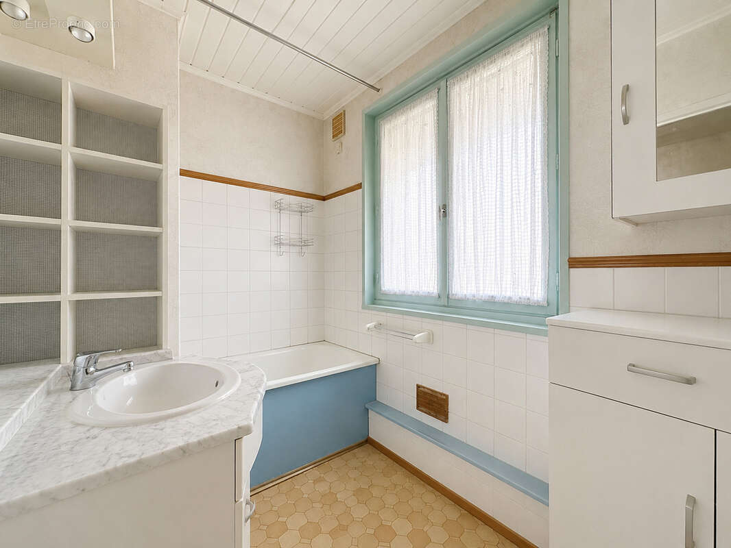 Maison à CRESPIN