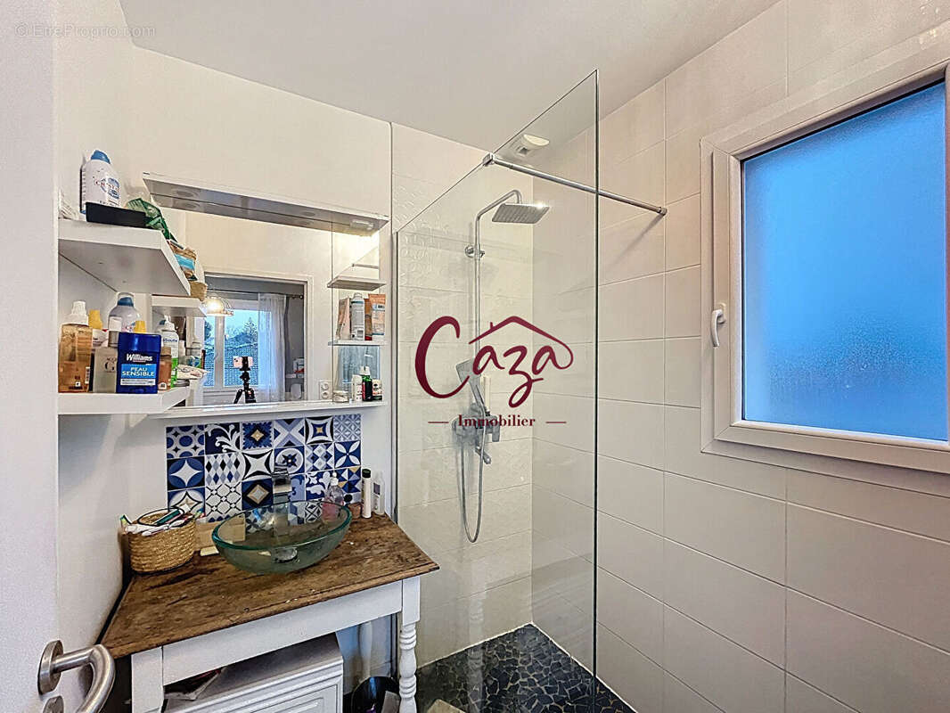 Maison à CAMBLANES-ET-MEYNAC