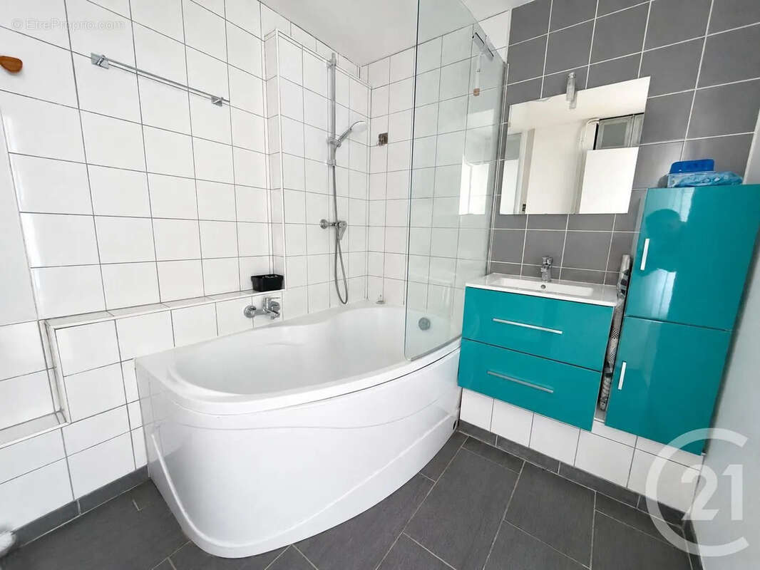 Appartement à LE PLESSIS-BELLEVILLE