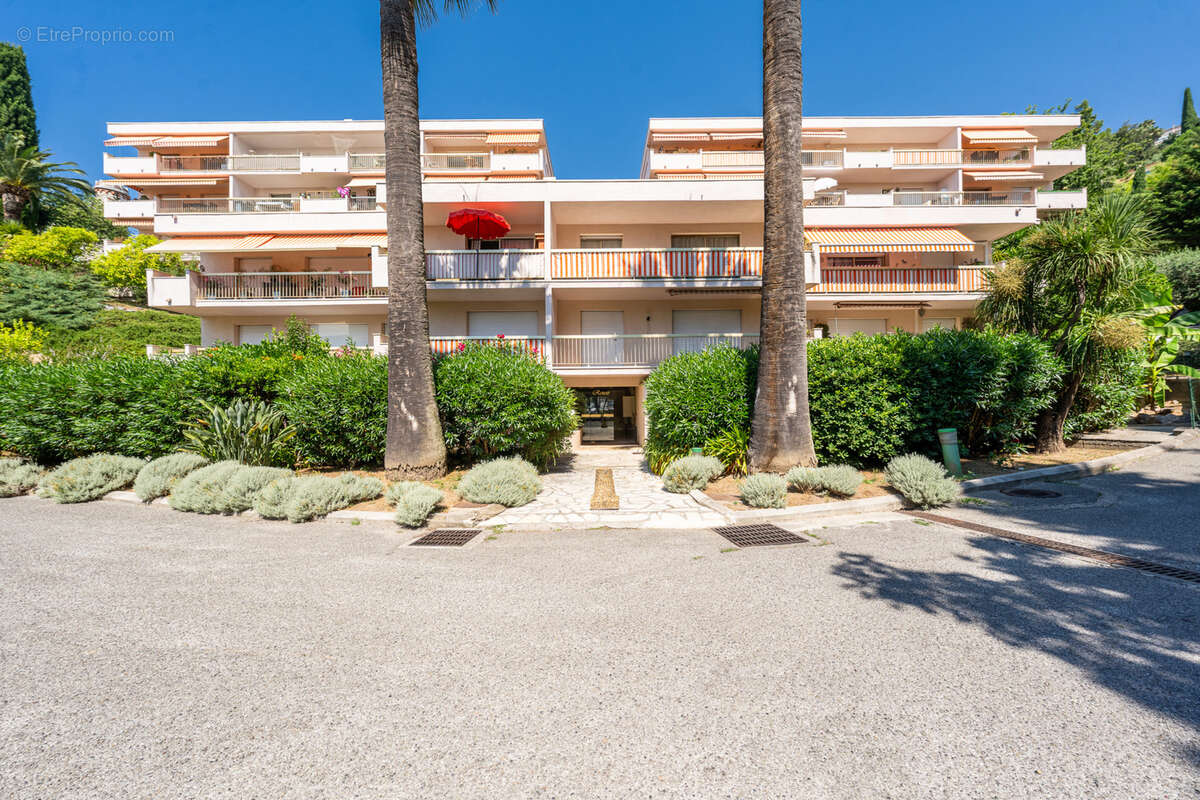 Appartement coup de coeur ! dernier etage - petite residence - 10min a pied du centre - photo 2