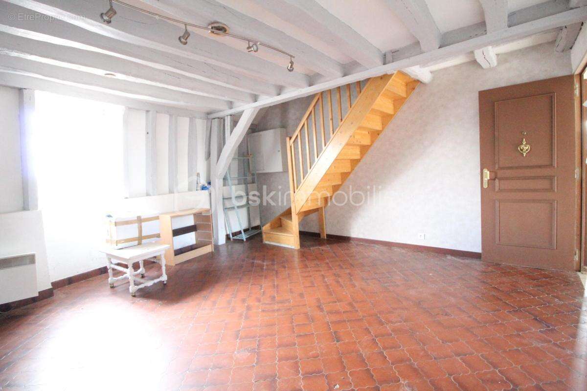 Appartement à JOIGNY