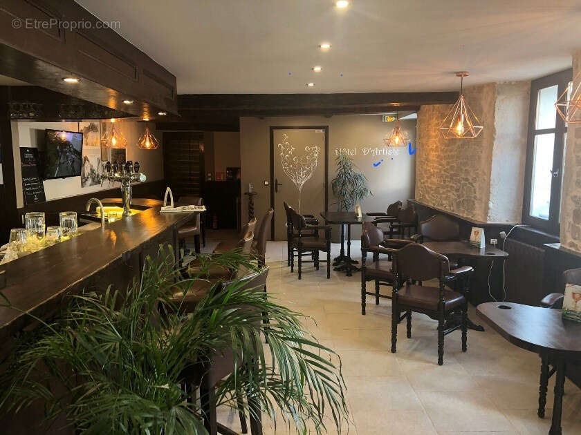 Appartement à PIERREFONTAINE-LES-VARANS