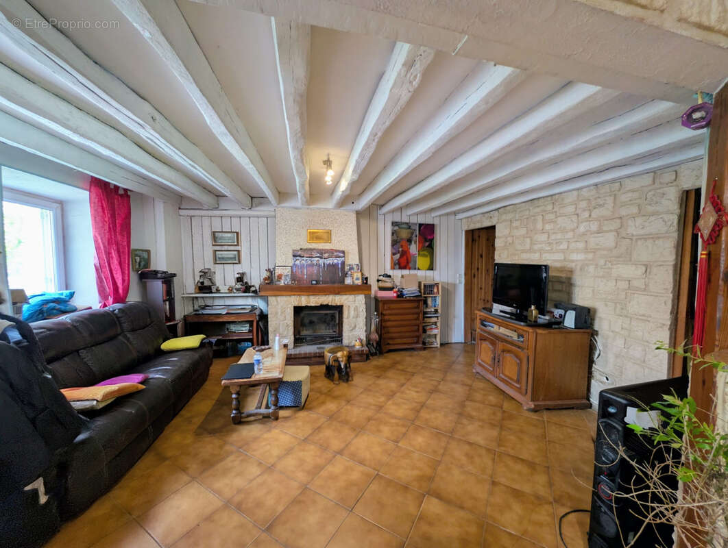Maison à CERNY