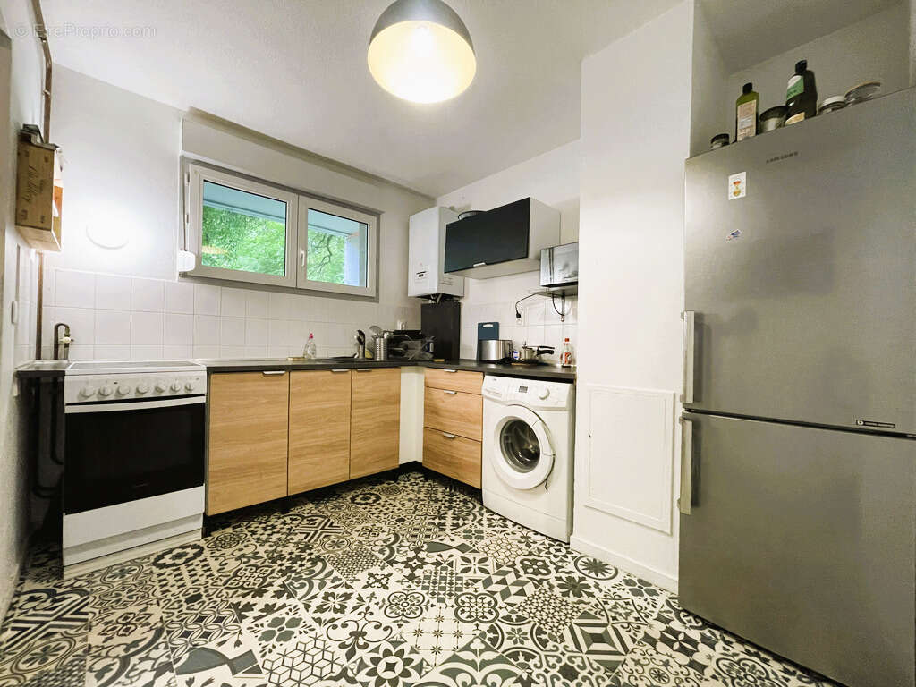 Appartement à SAINT-MARTIN-D'HERES