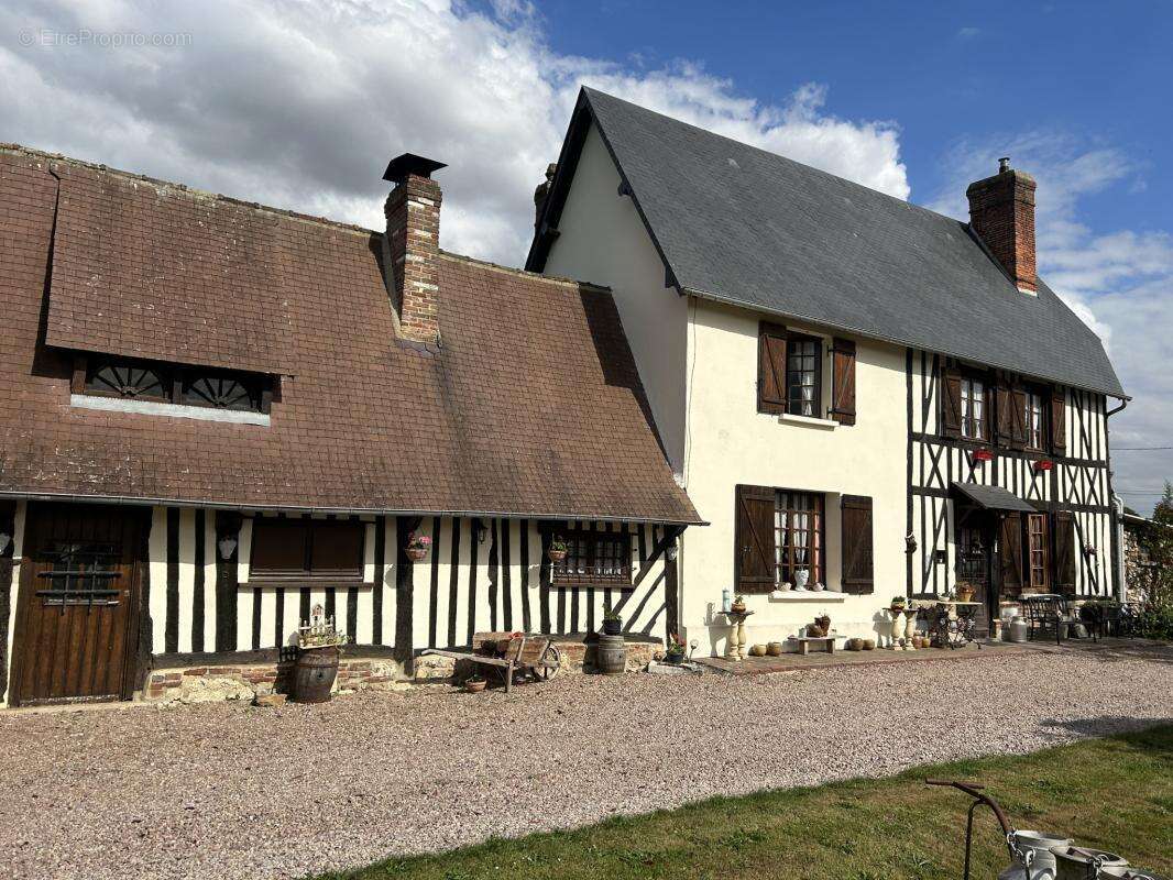 Maison à MONTFORT-SUR-RISLE