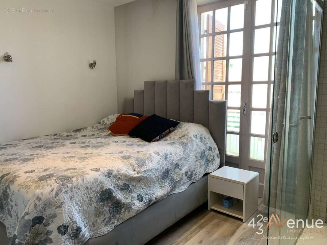 Appartement 102 m² à Andrezieux-Boutheon  - photo 6