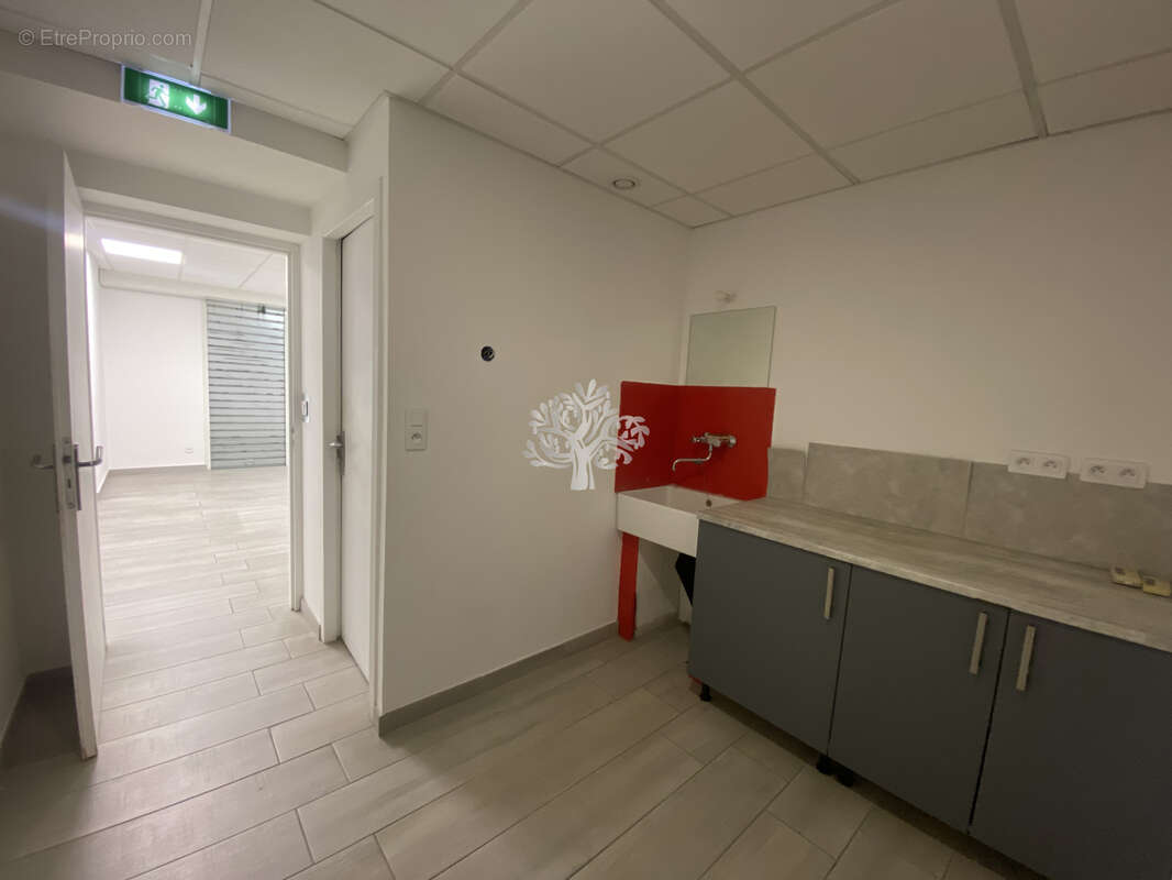 Commerce à SANARY-SUR-MER