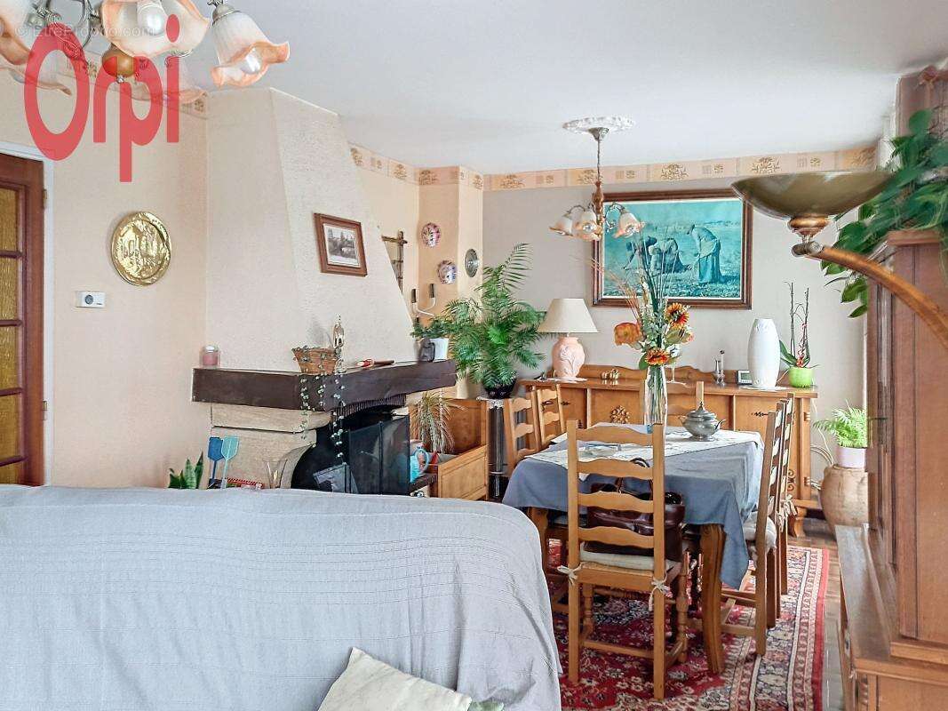 Maison à THORE-LA-ROCHETTE