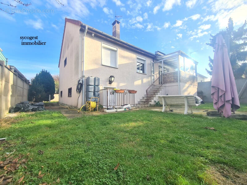 Maison à AULNAY-SOUS-BOIS