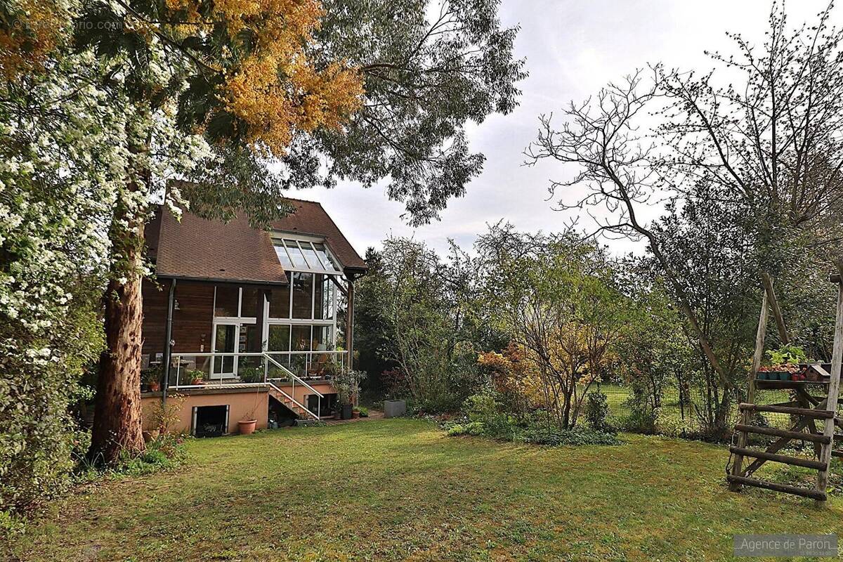 Maison à VERRIERES-LE-BUISSON