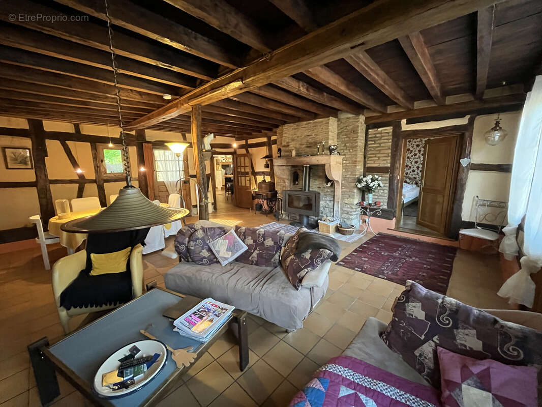 Maison à ROMENAY