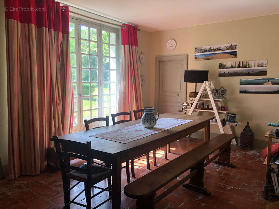 Maison du xviie à vendre à coudures - photo 5