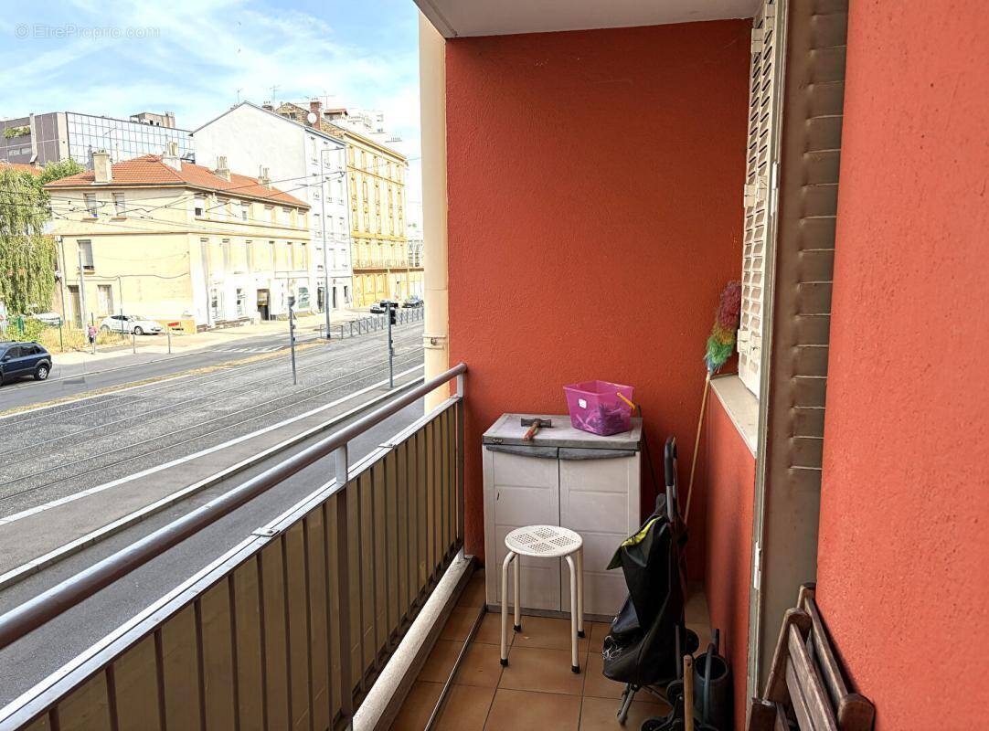 Appartement à SAINT-ETIENNE