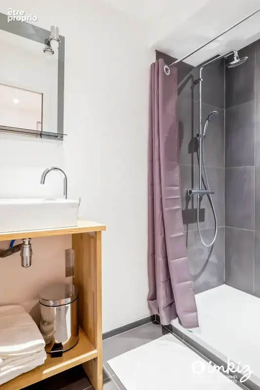 T2 62m² entièrement rénové au cœur du Vieux Lyon - photo 8