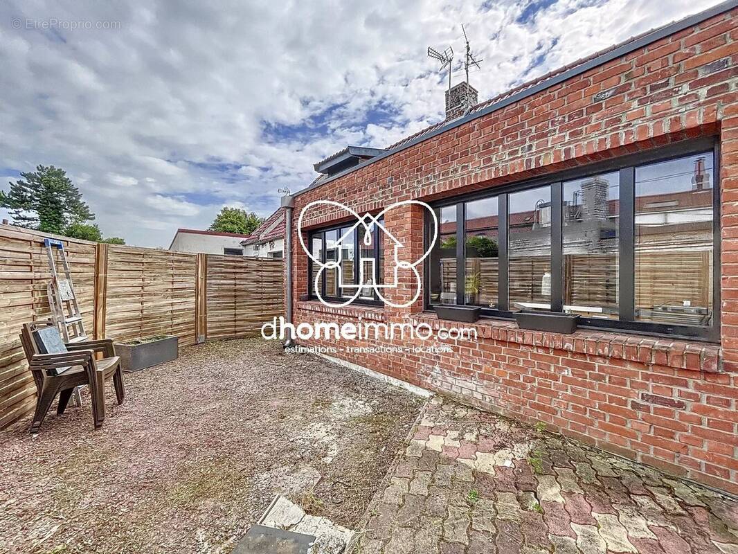 Maison à RAIMBEAUCOURT