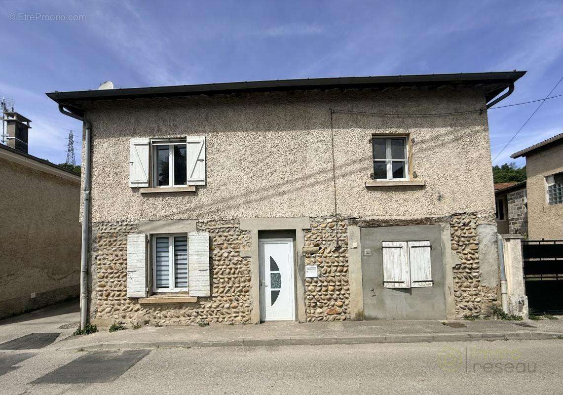 Maison à CHANAS