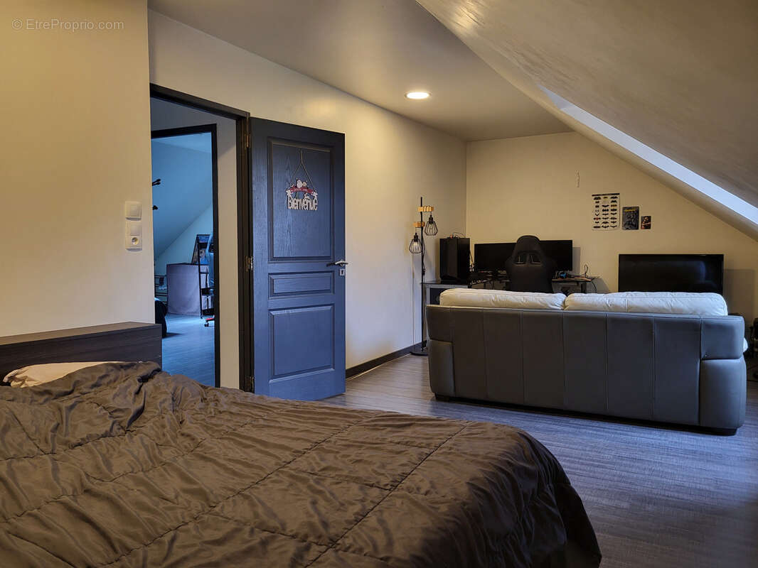 Maison à RIOM-ES-MONTAGNES