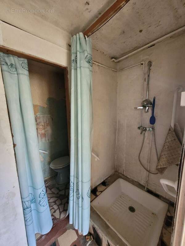 Maison à LA MADELEINE-BOUVET