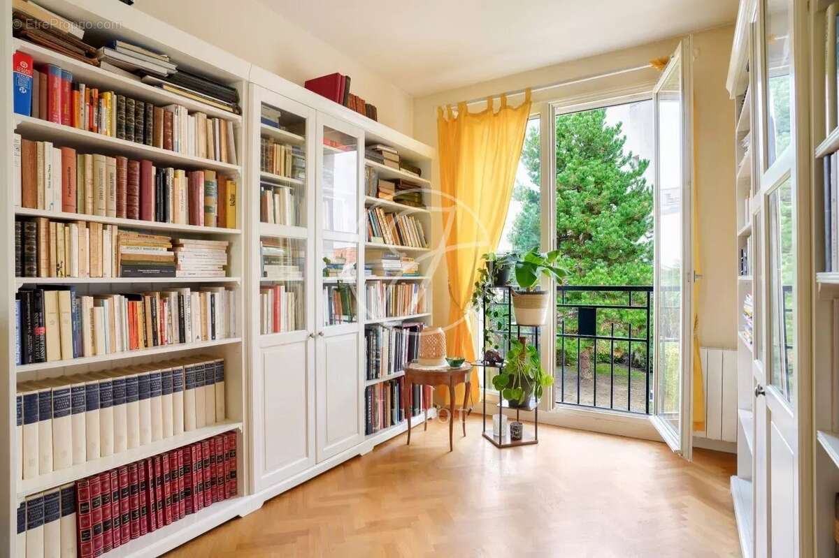 Appartement à LE VESINET