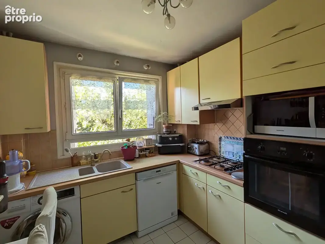 Bel appartement f4 ?- 3 chambres, balcon, parking et cave - photo 4