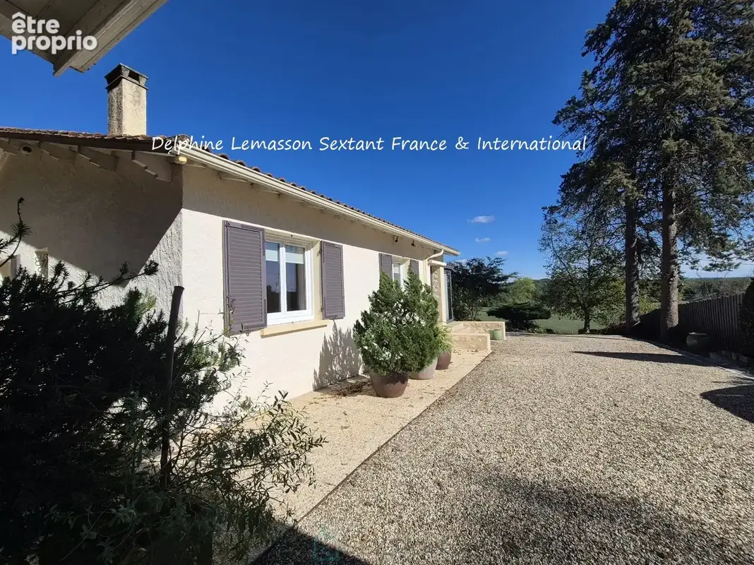 Maison de plain-pied avec Vue panoramique, jardin paysager et Atelier independant - photo 5