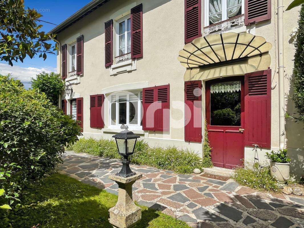 Maison à EZY-SUR-EURE