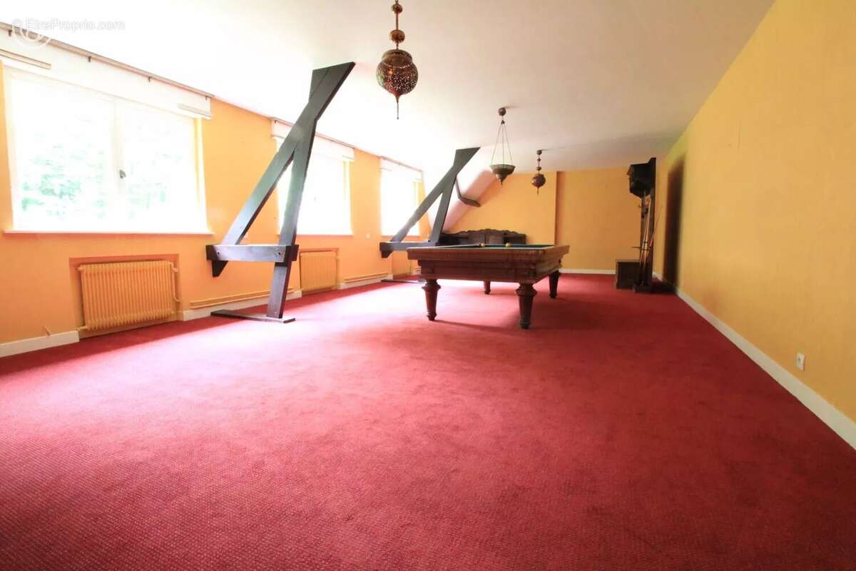 Propriété d'architecte de 316 m² sur un terrain de 14000 m² - photo 15