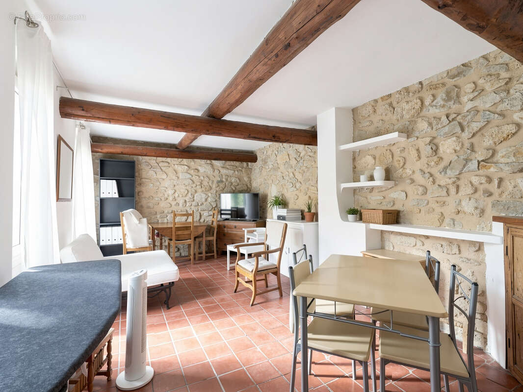 Maison à MEYRARGUES