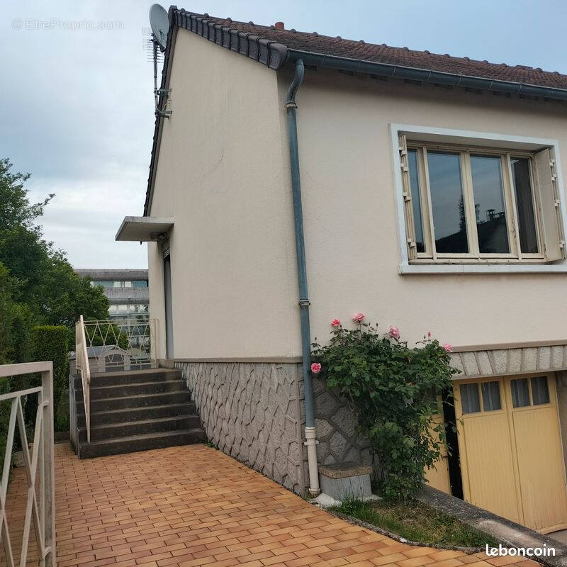 Maison à LUCE