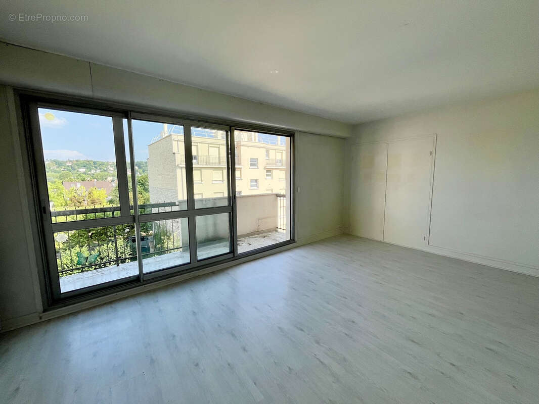 Coeur de la Varenne : appartement en dernier étage - photo 4