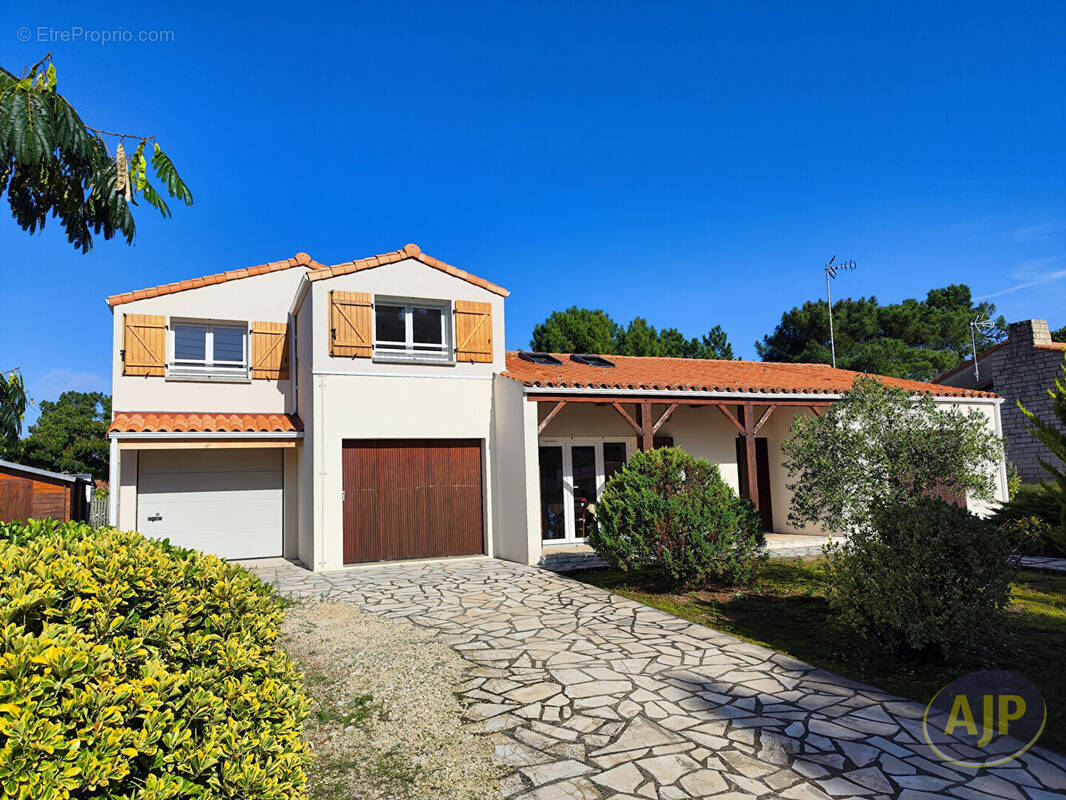 Maison à L&#039;AIGUILLON-SUR-MER