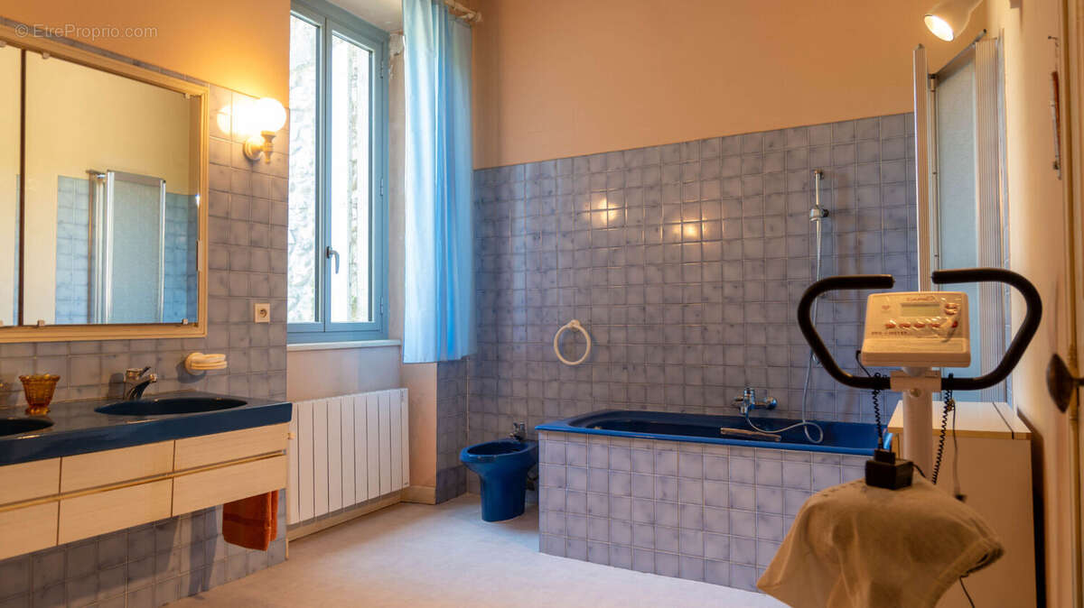 Maison à SAINT-GENIES-DE-COMOLAS