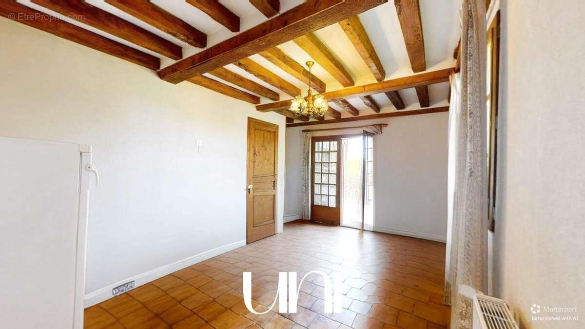 Maison à SAINT-PIERRE-SUR-DIVES