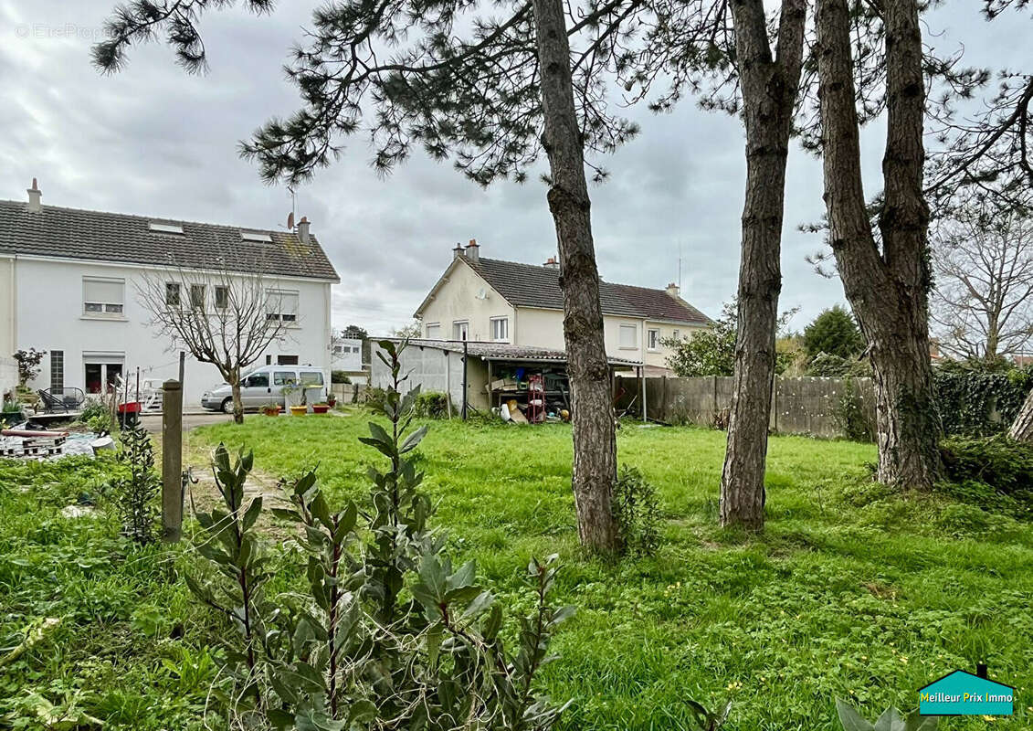 Maison à LE PELLERIN