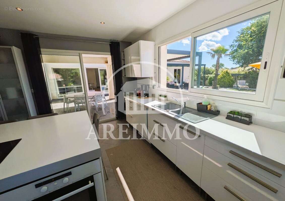 Maison 210 m² à Les Matelles  - photo 6