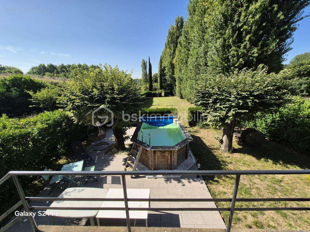 Maison à AZAY-LE-RIDEAU