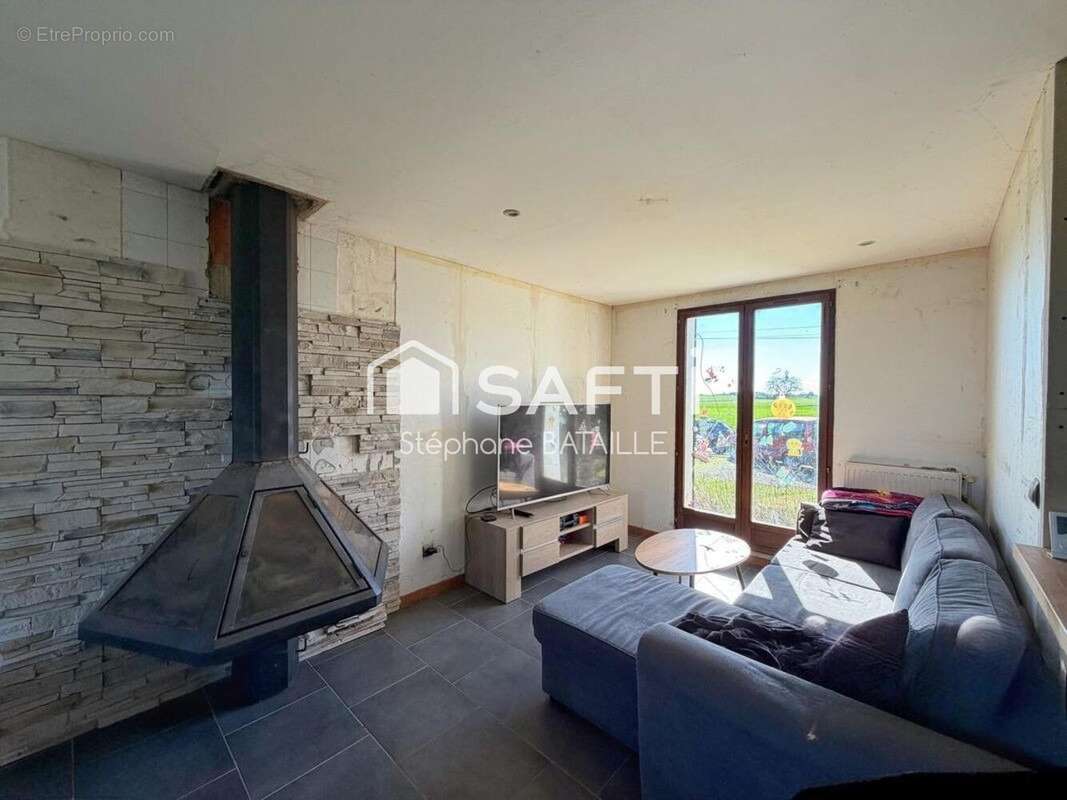 Maison 88 m² à Thurageau  - photo 3