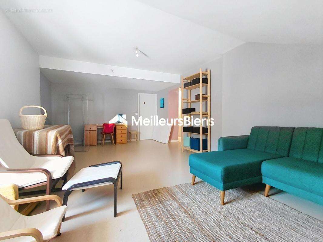 Appartement à FAYL-BILLOT