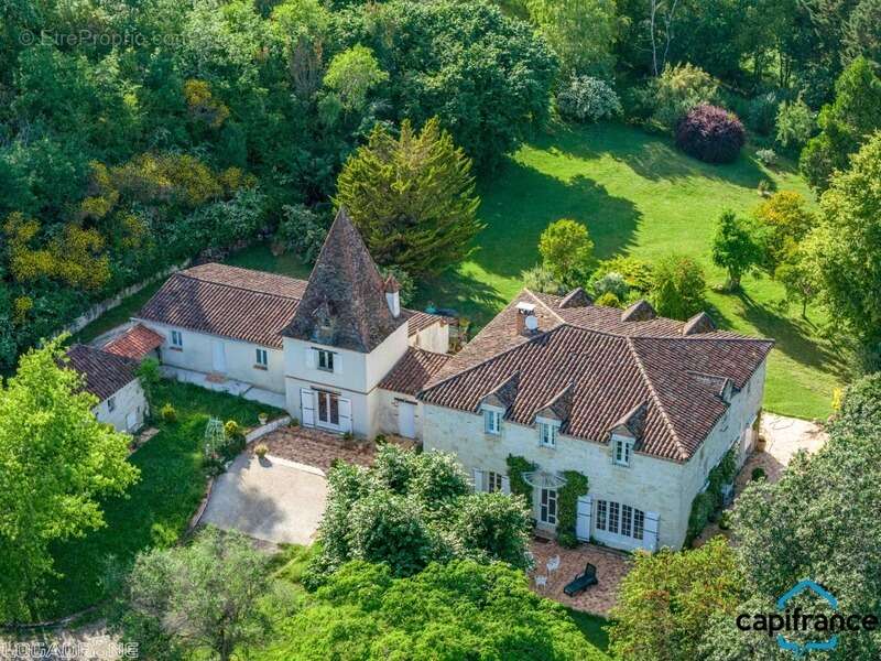 Golfech, à 10 minutes, propriété de charme au cœur de la nature sur plus de 15 hectares - photo 2