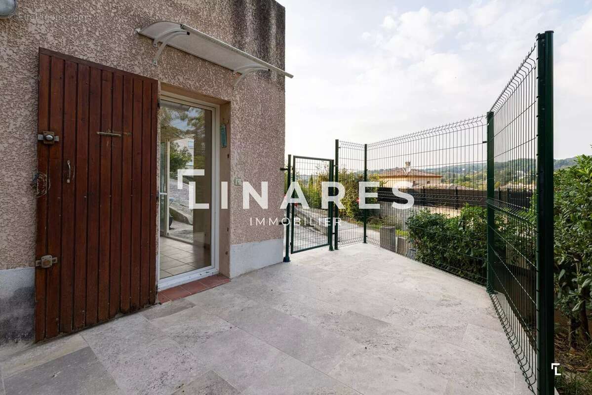 Appartement à MARSEILLE-11E