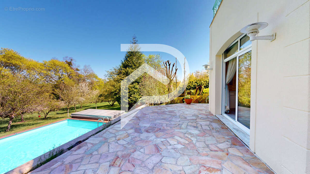 Maison à HARDRICOURT