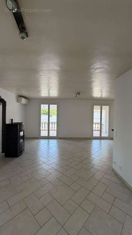 Maison 141 m² à Castelnau-Le-Lez  - photo 8