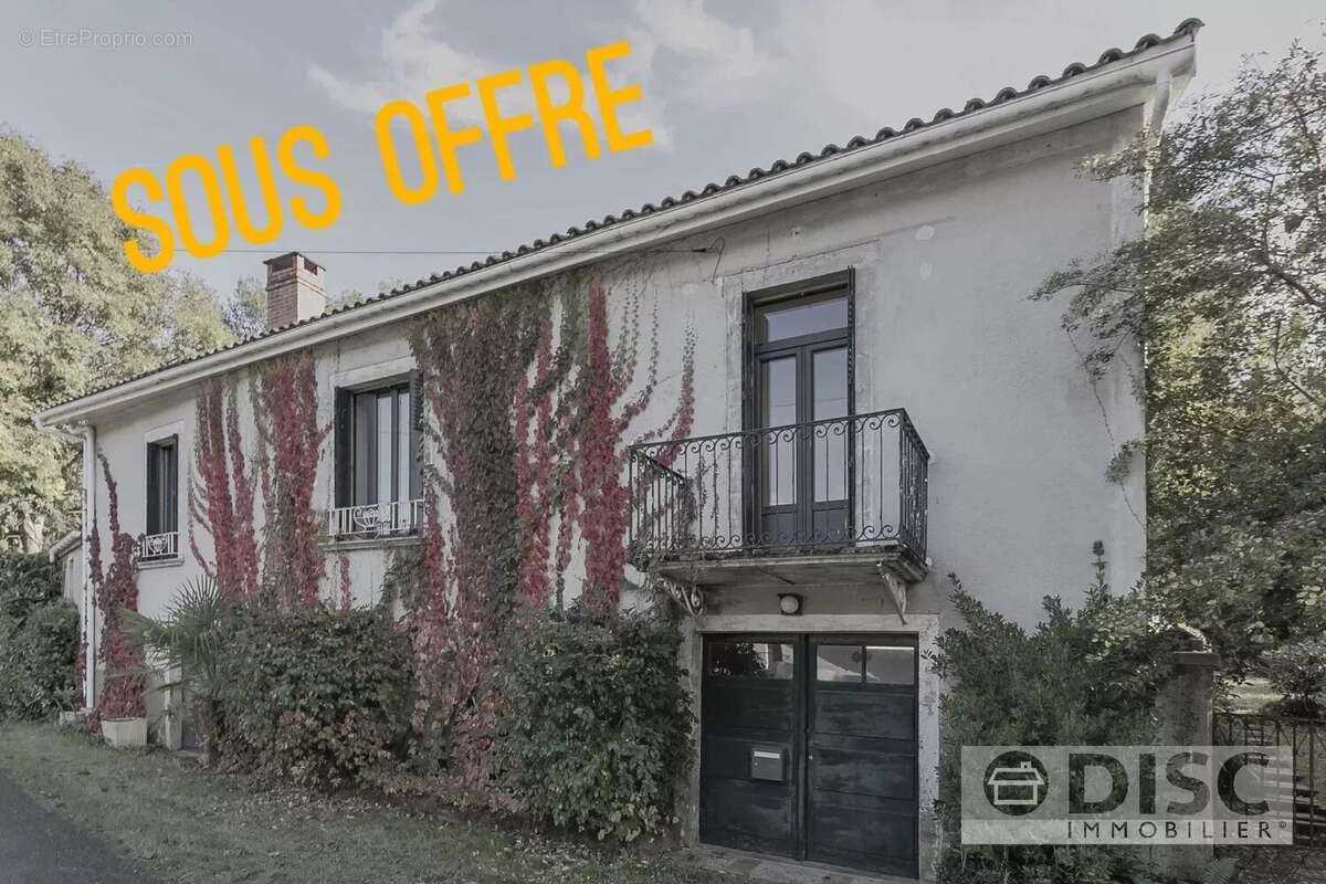 Maison à LAGUEPIE