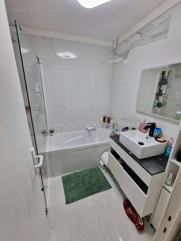 Appartement à ROQUEBRUNE-CAP-MARTIN